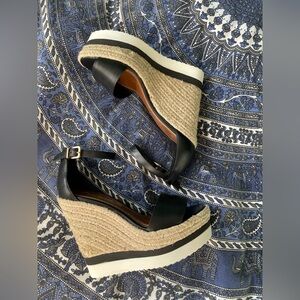 L'INTERVALLE Black and Tan Wedge Sandals